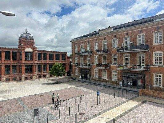 Marktplatz 1 und Rathaus