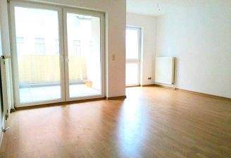 Wohnzimmer mit Balkon