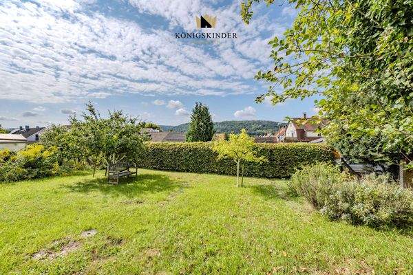 Garten als Spielplatz & Gemüsegarten denkbar