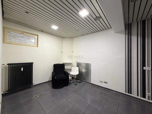 Büro- und Lagerfläche