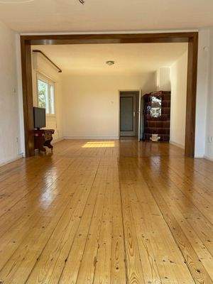 Wohnzimmer EG mit Kachelofen