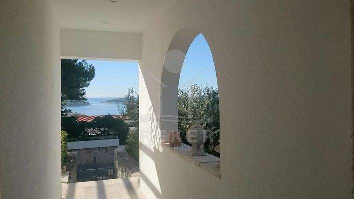 Ein unbezahlbarer Meerblick bietet sich Ihnen