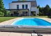 RAUM ROPPENHEIM, tolle moderne Villa mit beheizbarem Schwimmbad  mit ca 1300qm Grundstück und benutzbarer Wiese von ca. 2000qm 