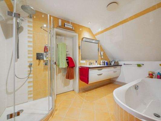 Bad c (4-Raum-Maisonettewohnung, Haus Nr. 9)