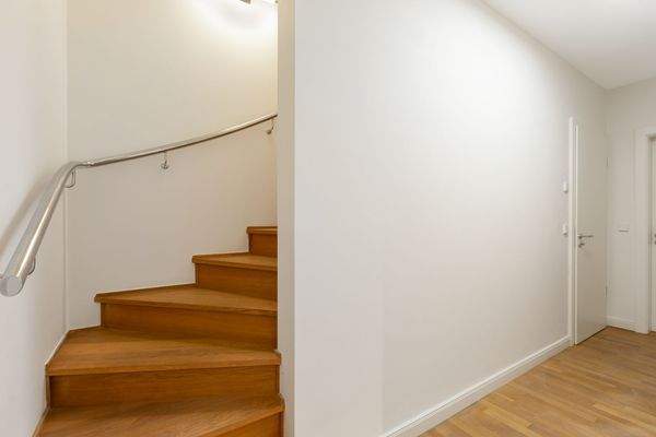 Stufen ins Verborgene