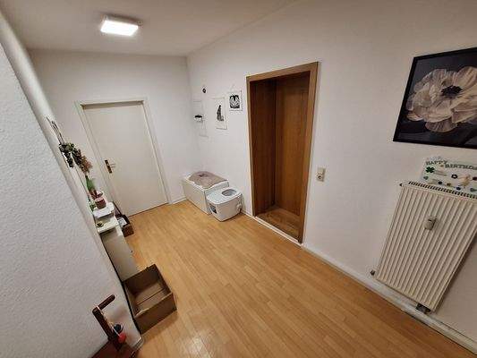 OG Flur zum Windfang.jpg