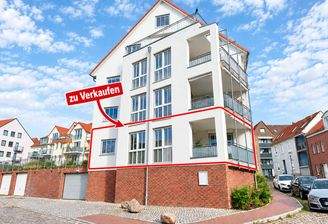 Straßenansicht mit Hinweis.jpg