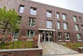 Modernes Backsteingebäude