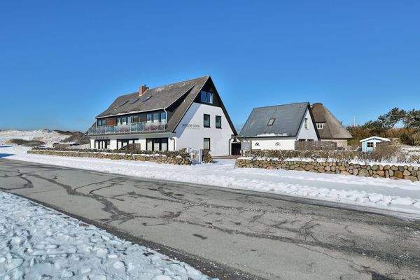 01_Aussenaufnahmen_Berthin-Bleeg-Strasse 24_Wennin