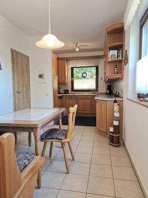 Küche mit Essplatz