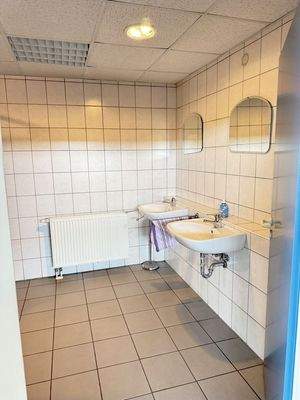 Toilettenanlage EG