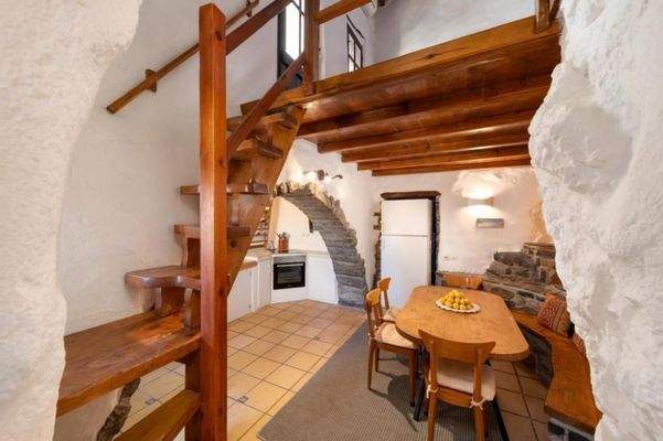 Kreta, Elounda: Charmantes Dorfhaus mit Innenhof und Terrassen mit Meerblick