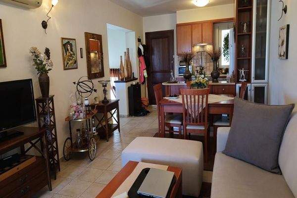 Kreta, Pirgos Psilonerou: Schönes Haus in toller Anlage in Strandlage zu verkaufen