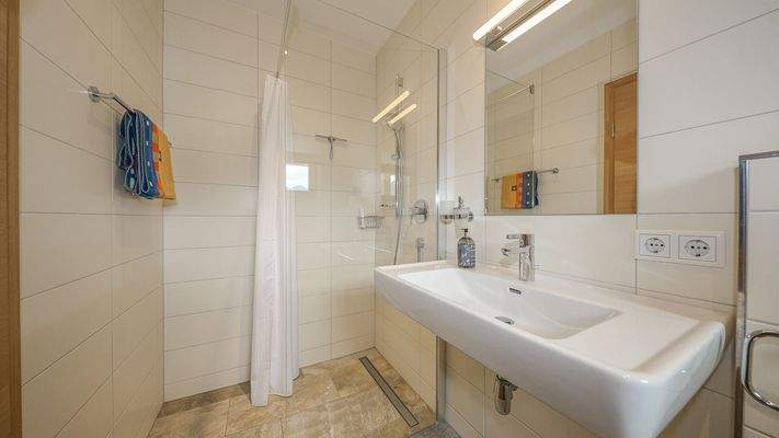 KITZIMMO-Exklusive Wohnung am Sonnberg Ski in / Ski out - Immobilien Kitzbühel.