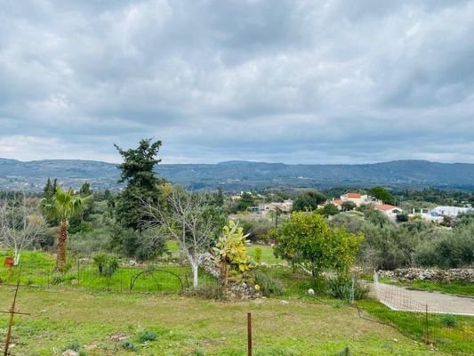 Schönes Grundstück zum Verkauf im Dorf Filippos, Kreta