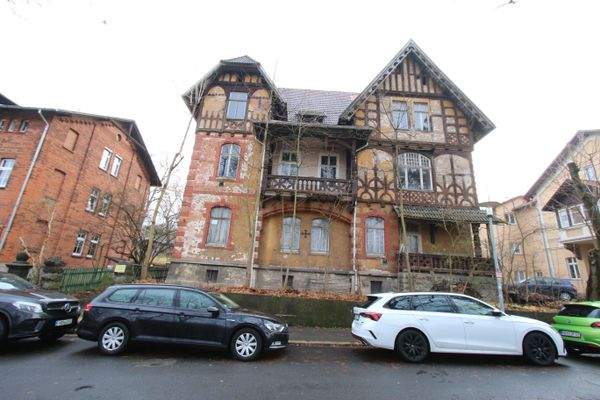 Hausansicht straßenseitig