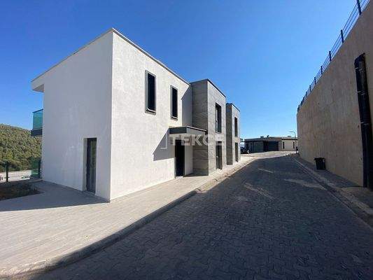 Apartment in a Complex with Private Beach in Adabükü Bodrum