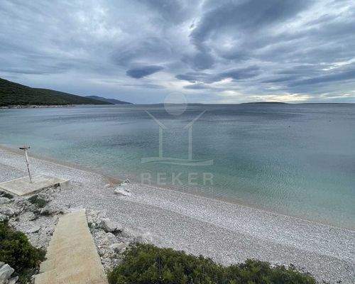 Charmantes Einfamilienhaus in Miholašćica