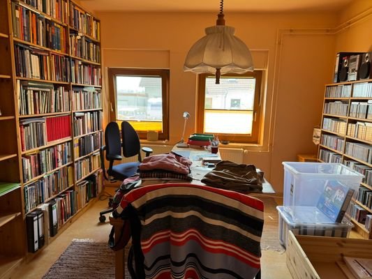 Büro Souterrain 1
