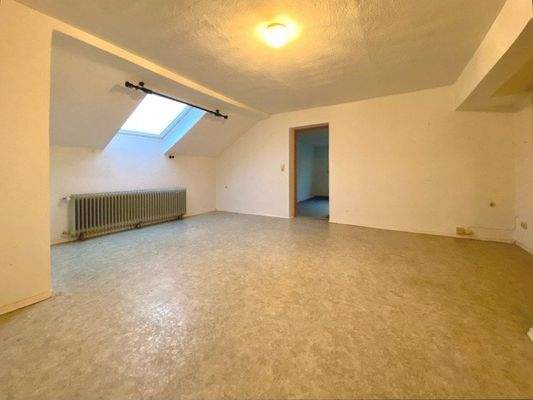 Wohnzimmer im Dachgeschoss