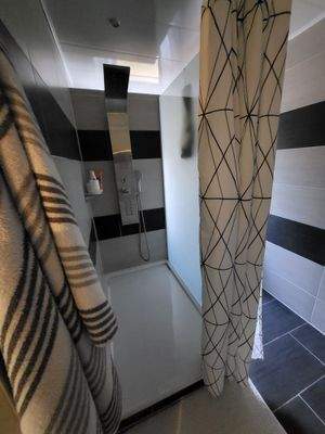 Dusche.jpg