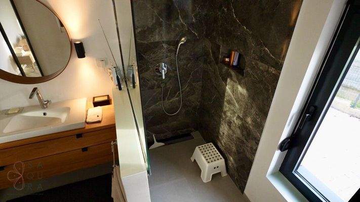 52a2d4ec-dc8e-46aa-985c-516c0c301a0d