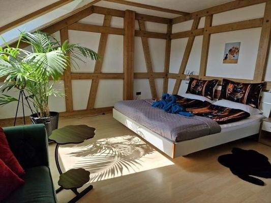 Dachgeschoss - Ferienwohnung - Schlafzimmer