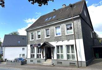 Straßenansicht