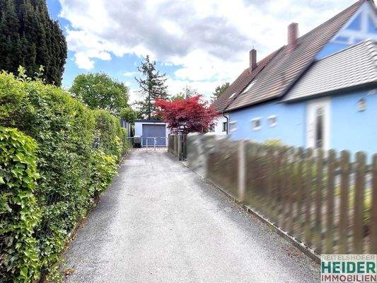 1735 Ansicht Zufahrt