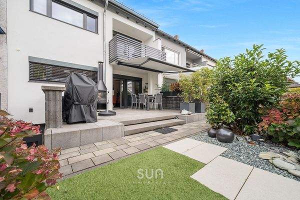 GEPFLEGTER GARTEN MIT TERRASSE 