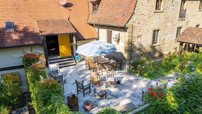 Herrliche Südterrasse im Mühlengebäude