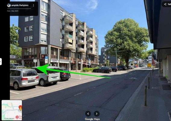 Parkplätze an der Straße