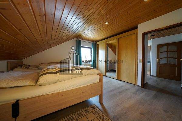 Schlafzimmer im OG