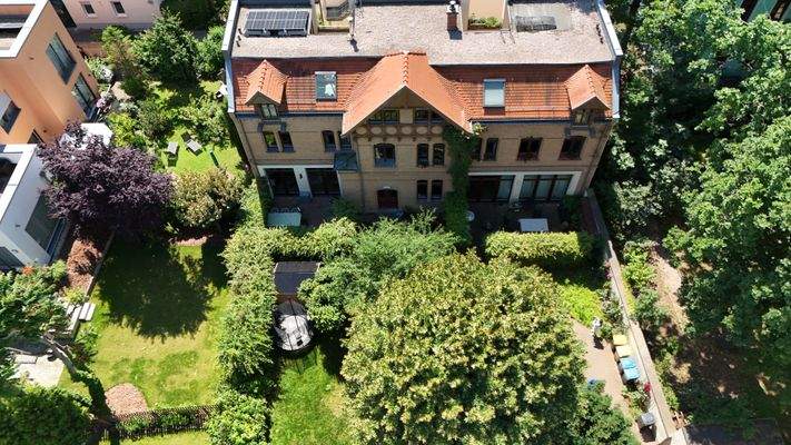 Hinterhaus mit Garten