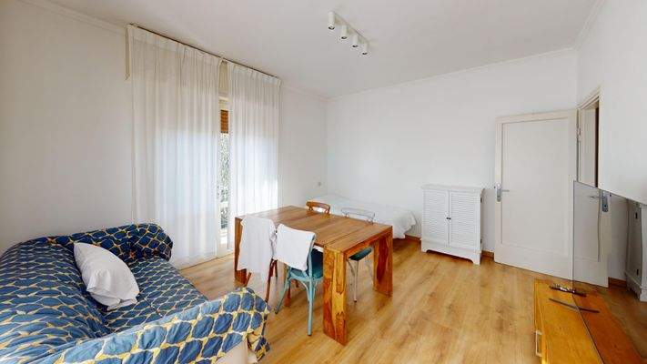 DP-066-20-Trilocale-a-Toscolano-Maderno-Bedroom.jp