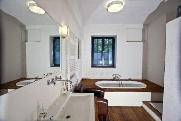 Eines der Badezimmer