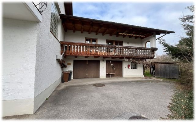 Zufahrt Garage und Werkstatt