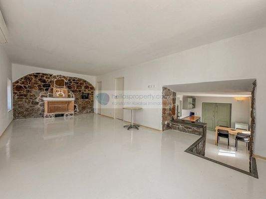 b8194de5fd5b47af933a9113027f95b8-original