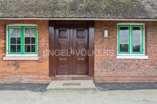 Malerische Eingangstür