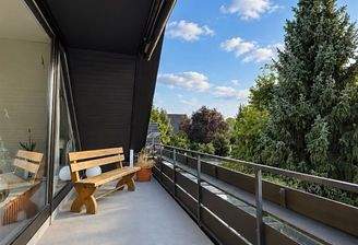 Westbalkon mit Ausblick ins Grüne