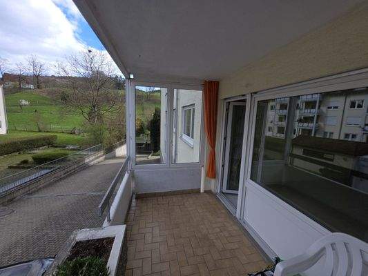 Balkon mit Windschutz