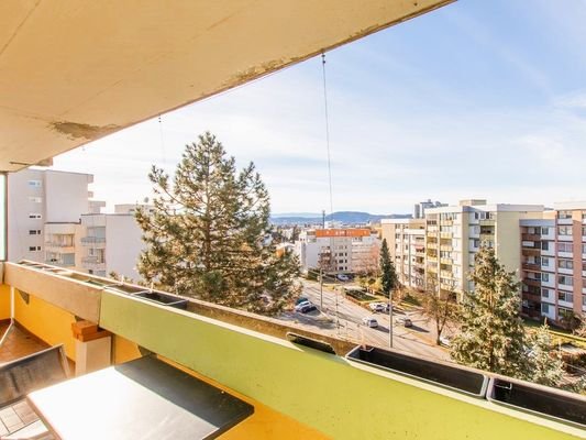 Balkon mit Ausblick über Graz