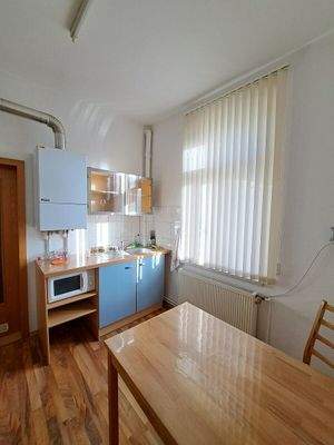 Küche mit Einbauküche