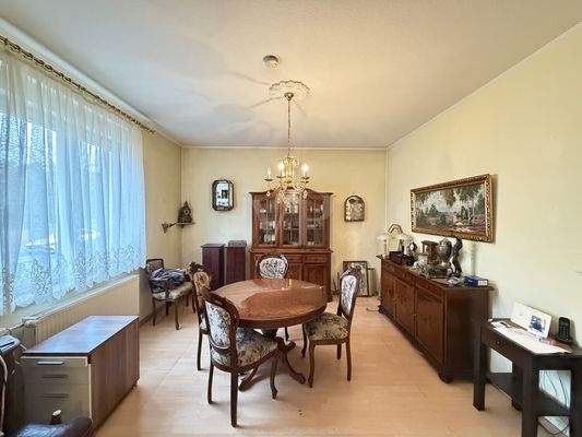 Großzügiges Wohnzimmer