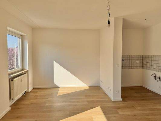 Küche und Wohnzimmer