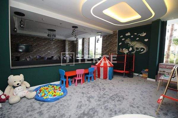 Chic Apartments in a Complex with Pool Close to Amenities in Alanya