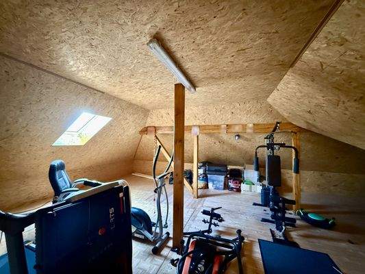 Dachgeschoss (Hobbyraum)