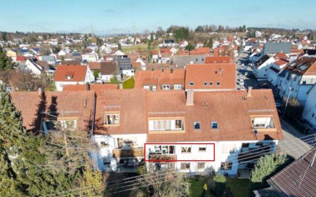 Übersichtsaufnahme Balkon- und Gartenseite