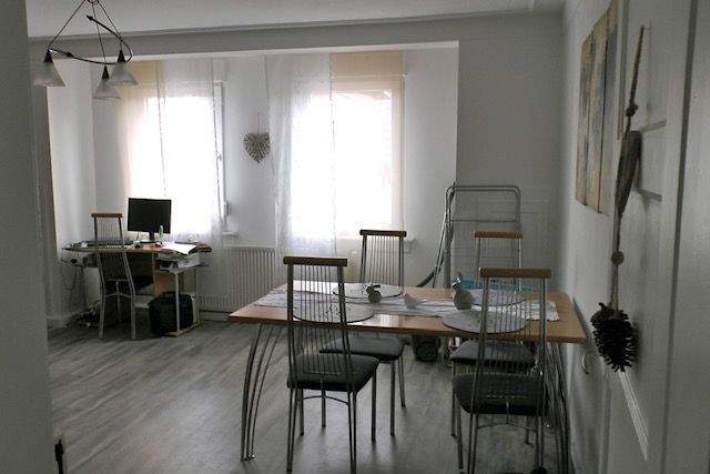 schicke 3 ZKB-Altbauwohnung in St. Ingbert - Photo 2