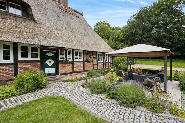 Terrasse mit Pavillion